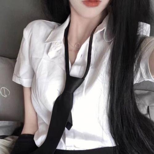 闪亮的眼睛 海报