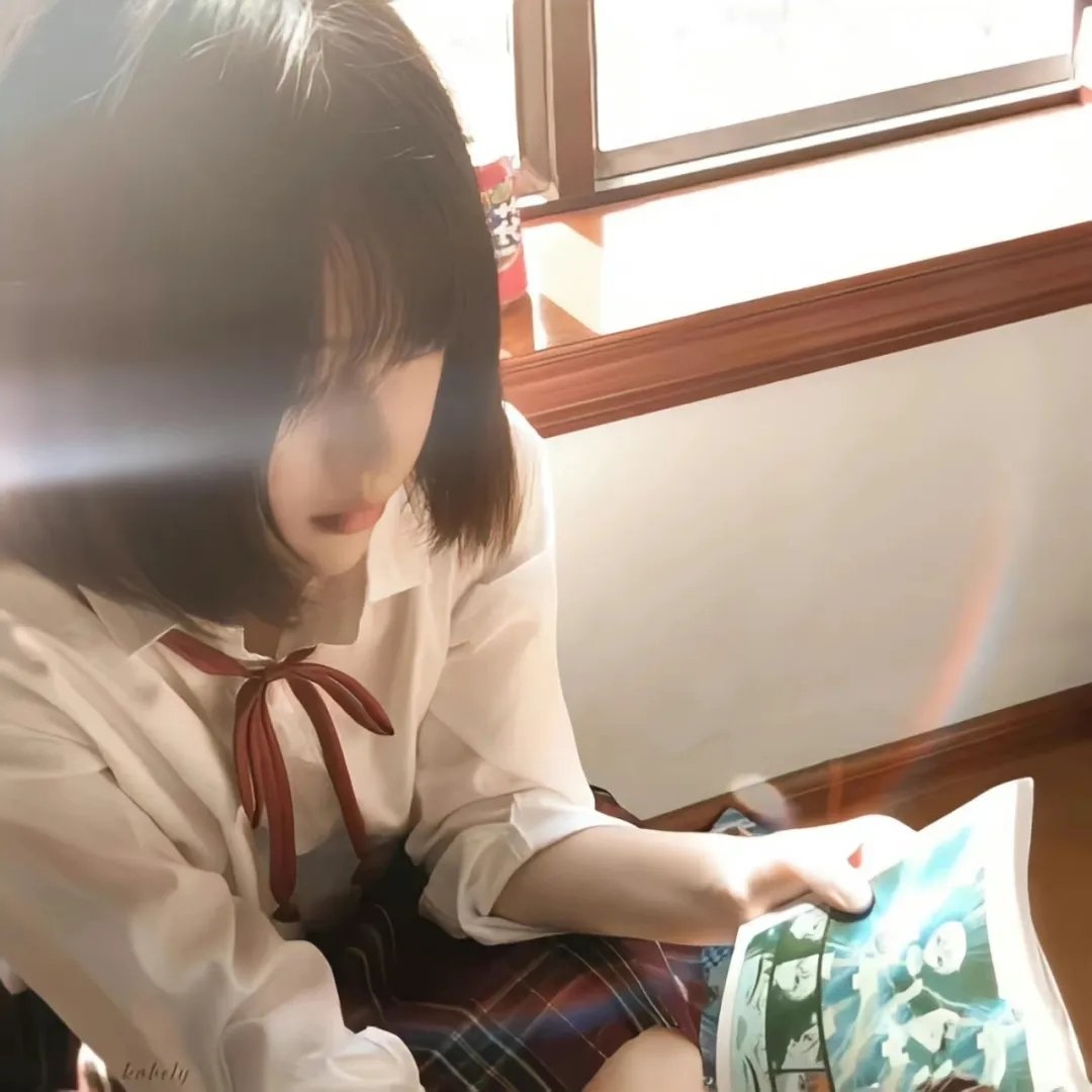 女跳水队员